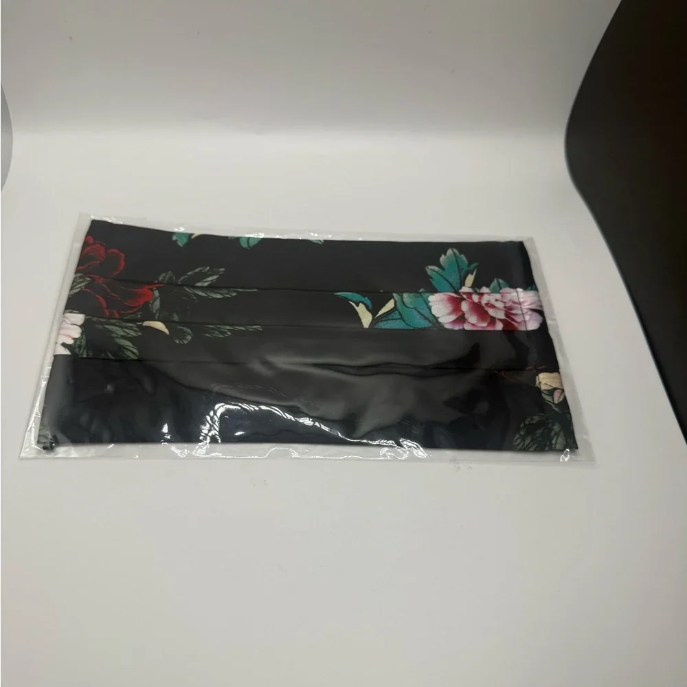 Johnny Was Silk Floral and Butterfly Print Face Masks Five Pcs